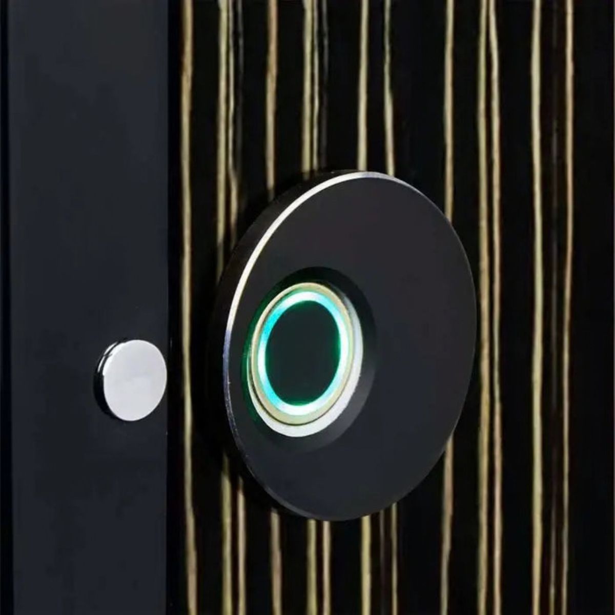 The Ironhold Heritage Watch Winder 6 Craftsmanship