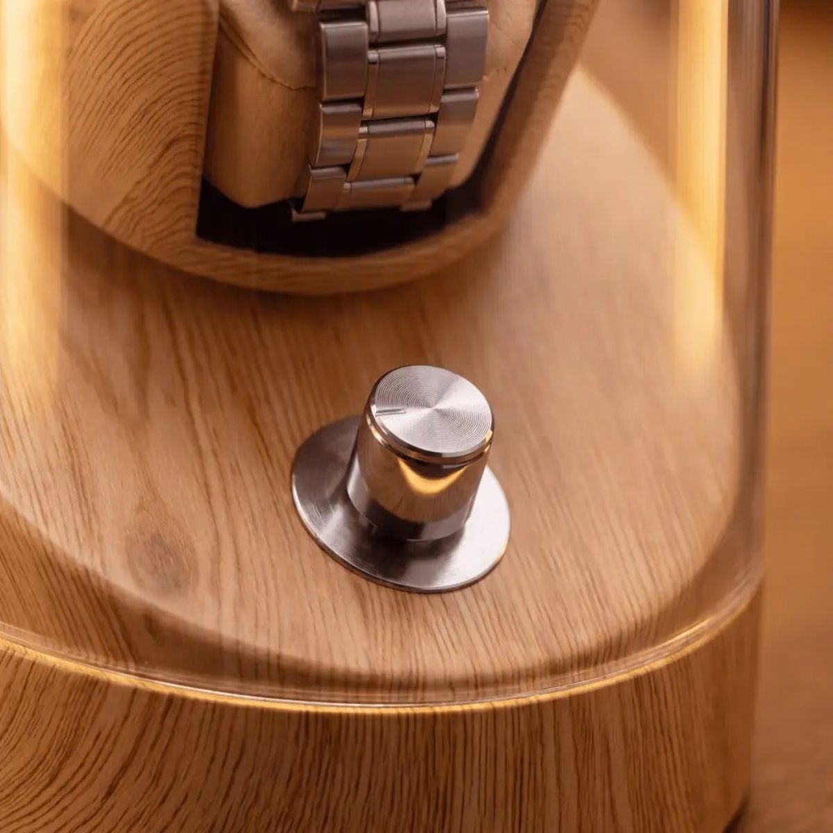 The Crystal Oak Watch Winder Study
